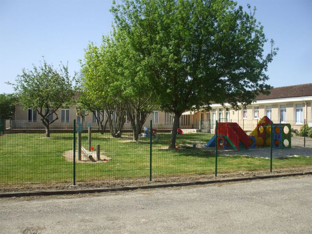 Bannière de l'école maternelle de Damazan