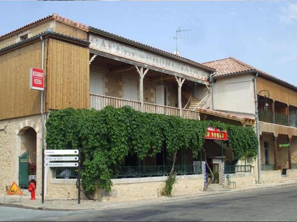 Bannière de la pizzeria La Pénia à Damazan